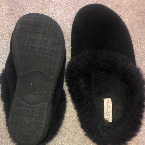 Dear foam Black Slippers Size 9-10 - Picture 3 of 3